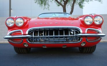 Unknown-Corvette-1962-Red-Tan-29