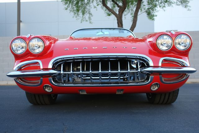 Unknown-Corvette-1962-Red-Tan-29