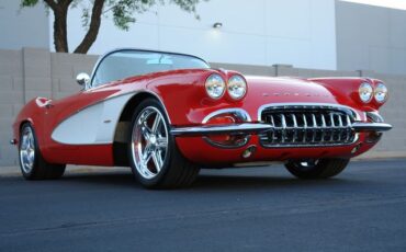 Unknown-Corvette-1962-Red-Tan-32