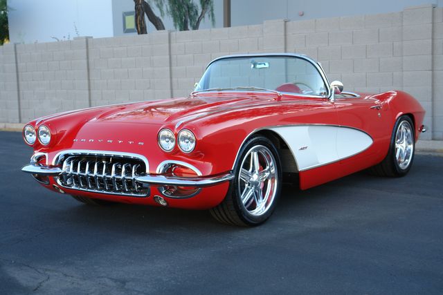 Unknown-Corvette-1962-Red-Tan-33