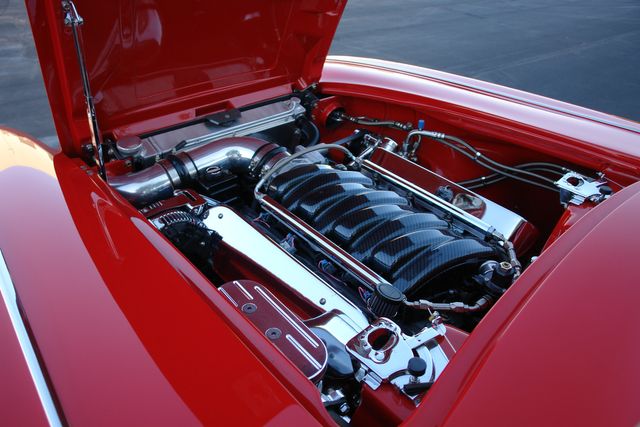 Unknown-Corvette-1962-Red-Tan-35