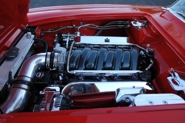 Unknown-Corvette-1962-Red-Tan-36