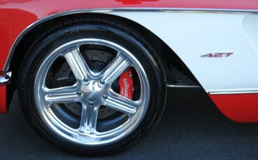 Unknown-Corvette-1962-Red-Tan-50