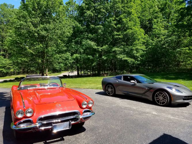 Unknown-Corvette-1962-Roman-Red-1
