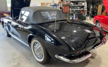 Unknown-Corvette-1962-Triple-Black-Black-1
