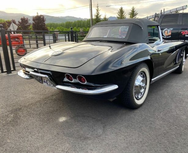 Unknown-Corvette-1962-Triple-Black-Black-2