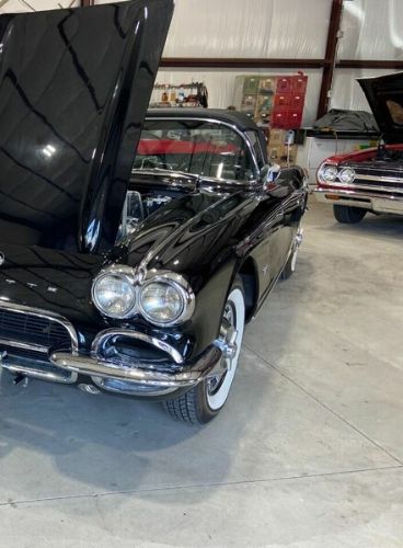 Unknown-Corvette-1962-Triple-Black-Black-20