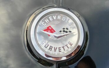 Unknown-Corvette-1962-Triple-Black-Black-22