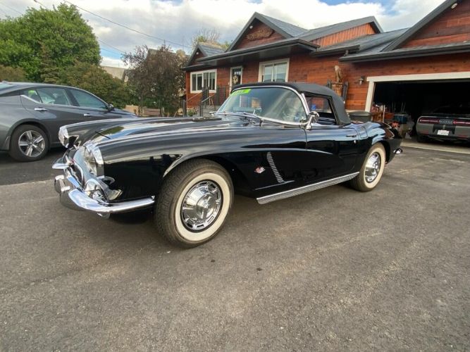 Unknown-Corvette-1962-Triple-Black-Black-27