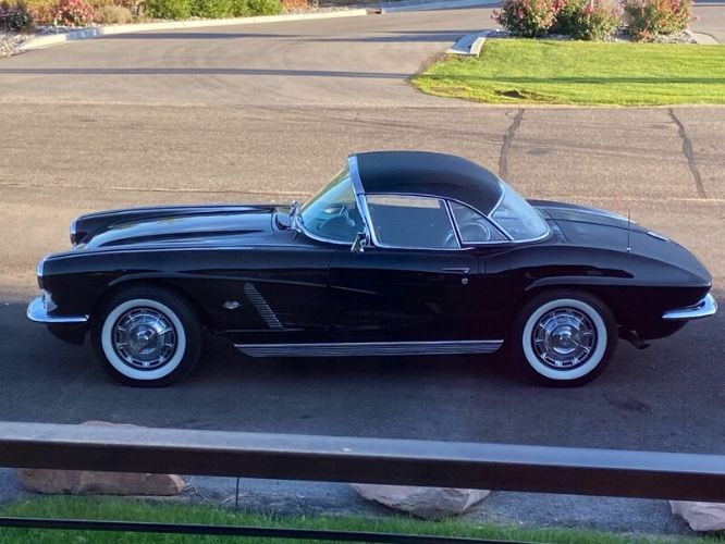 Unknown-Corvette-1962-Triple-Black-Black-9