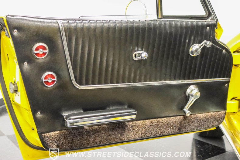 Unknown-Corvette-1963-Chrome-Yellow-Black-14