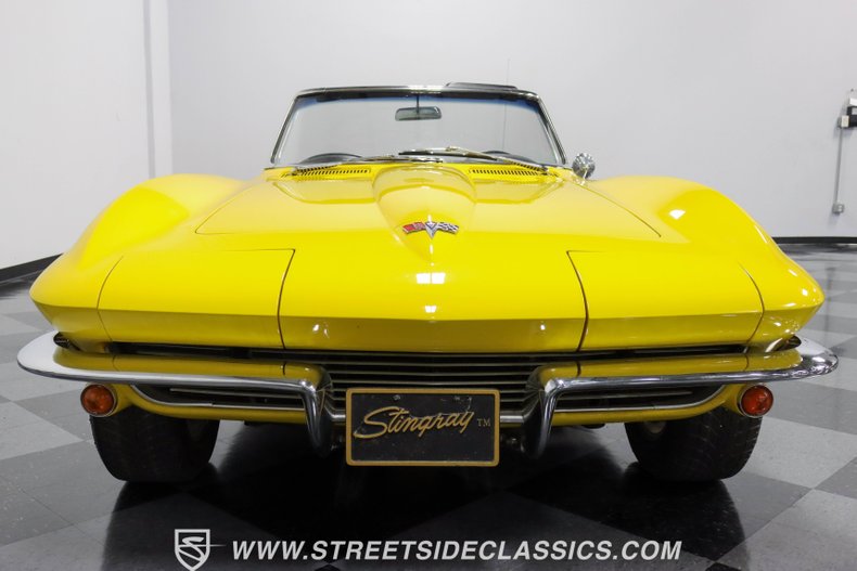 Unknown-Corvette-1963-Chrome-Yellow-Black-28