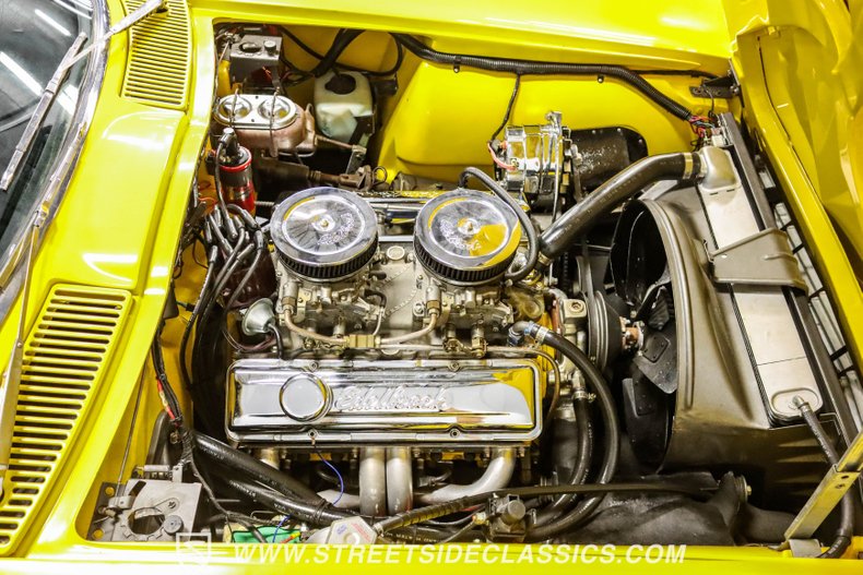 Unknown-Corvette-1963-Chrome-Yellow-Black-35