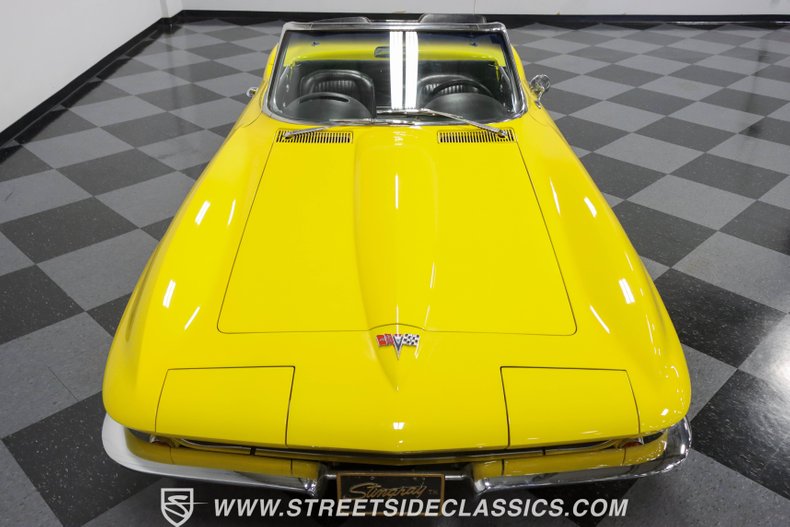 Unknown-Corvette-1963-Chrome-Yellow-Black-44