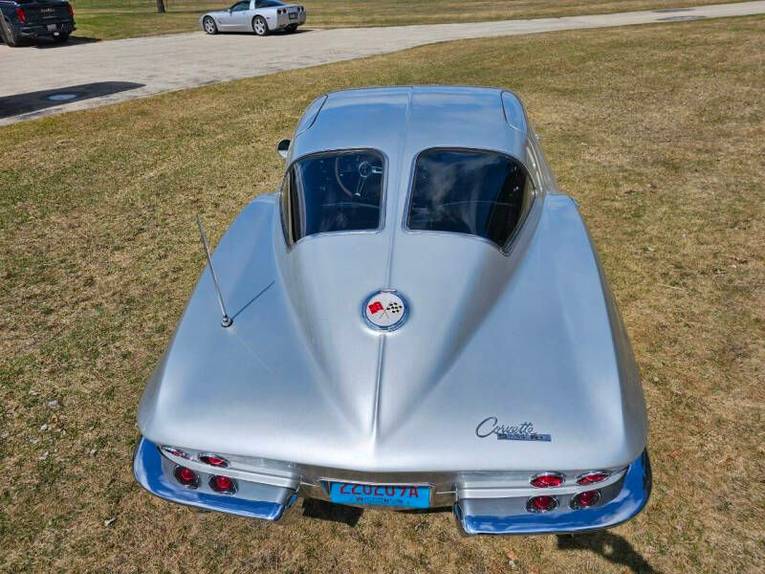 Unknown-Corvette-1963-silver-black-18