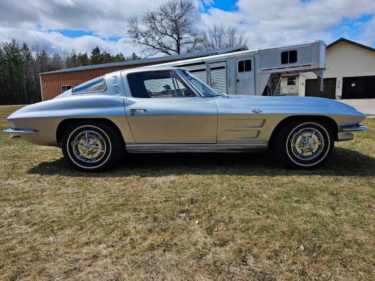 Unknown-Corvette-1963-silver-black-5