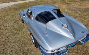 Unknown-Corvette-1963-silver-black