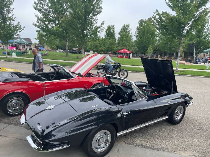 Unknown-Corvette-1964-Blue-18