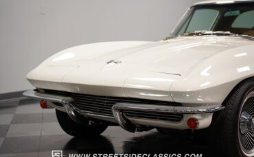 Unknown-Corvette-1964-Ermine-White-Saddle-20