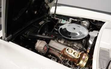 Unknown-Corvette-1964-Ermine-White-Saddle-30