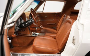 Unknown-Corvette-1964-Ermine-White-Saddle-36