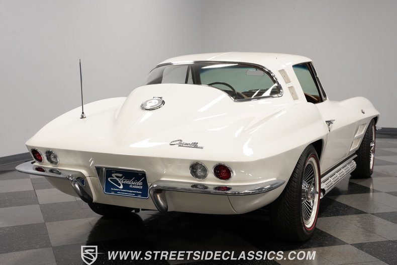 Unknown-Corvette-1964-Ermine-White-Saddle-9