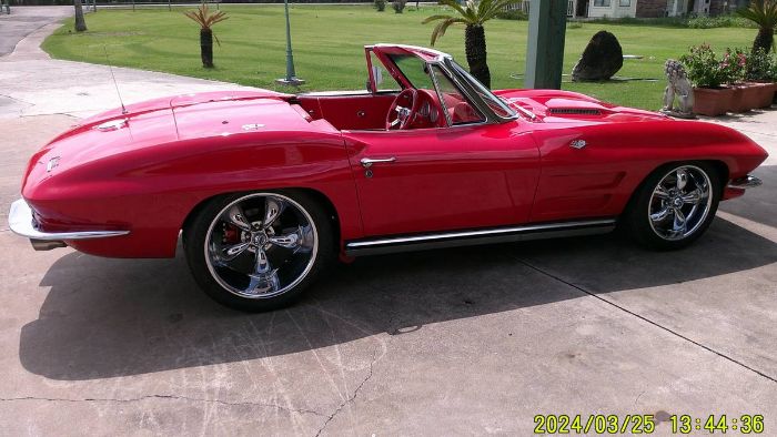 Unknown-Corvette-1964-Gypsy-Red-11