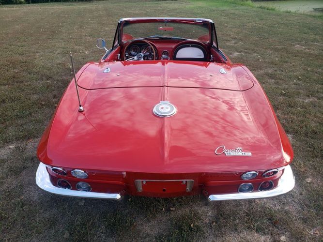 Unknown-Corvette-1964-Red-Red-10