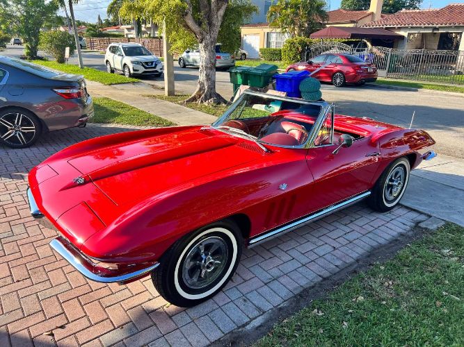 Unknown-Corvette-1964-Red-Velvet-14