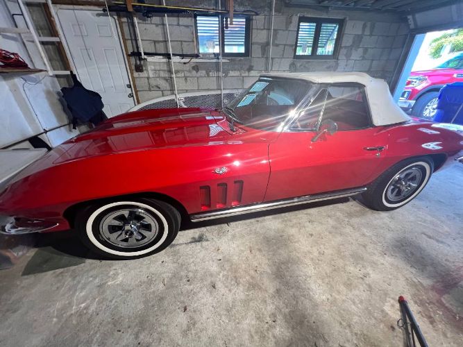 Unknown-Corvette-1964-Red-Velvet-19