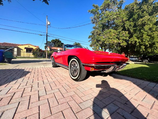 Unknown-Corvette-1964-Red-Velvet-22