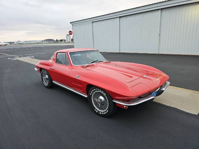 Unknown-Corvette-1964-Red