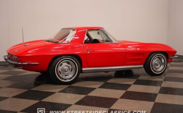 Unknown-Corvette-1964-Riverside-Red-Red-39