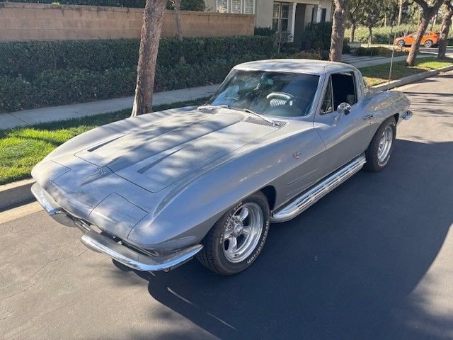 Unknown-Corvette-1964-Satin-Silver-black-1