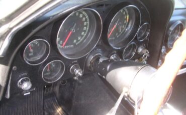 Unknown-Corvette-1965-4