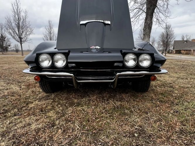 Unknown-Corvette-1965-Black-17