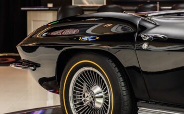 Unknown-Corvette-1965-Black-2