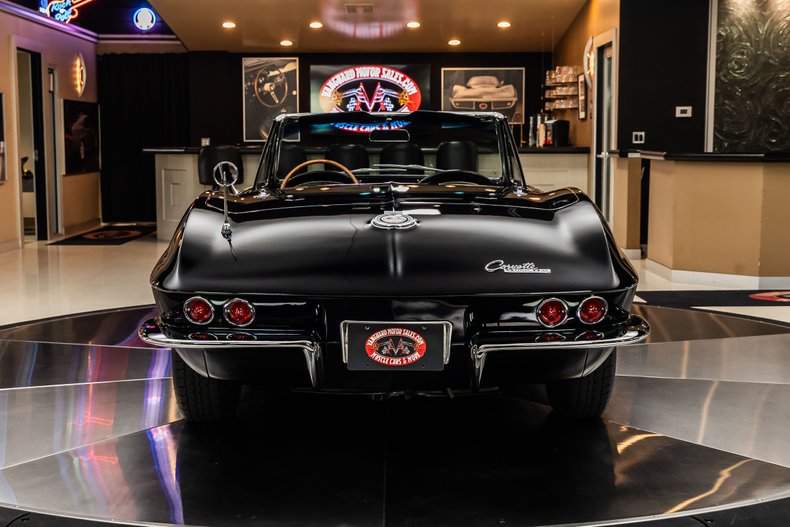 Unknown-Corvette-1965-Black-22