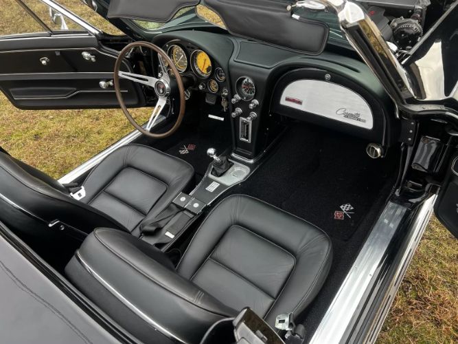 Unknown-Corvette-1965-Black-3