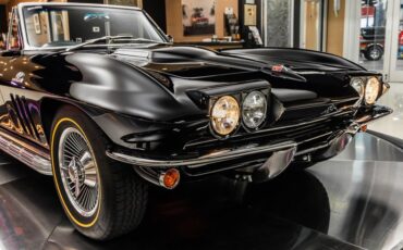 Unknown-Corvette-1965-Black-31