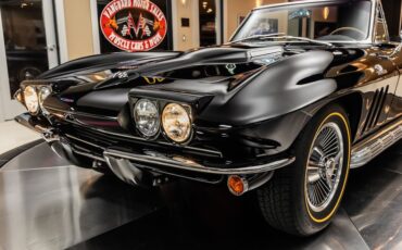 Unknown-Corvette-1965-Black-34