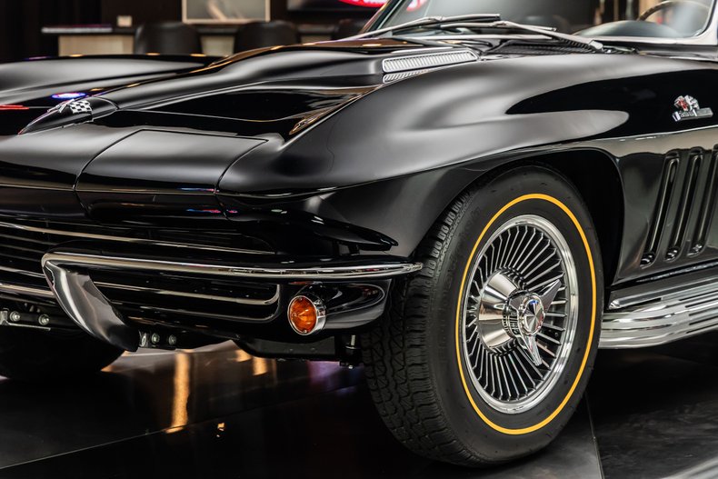 Unknown-Corvette-1965-Black-36