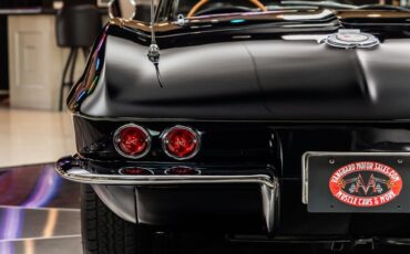 Unknown-Corvette-1965-Black-40