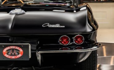 Unknown-Corvette-1965-Black-47