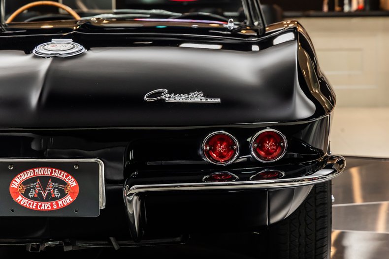 Unknown-Corvette-1965-Black-47
