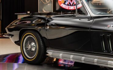 Unknown-Corvette-1965-Black-48