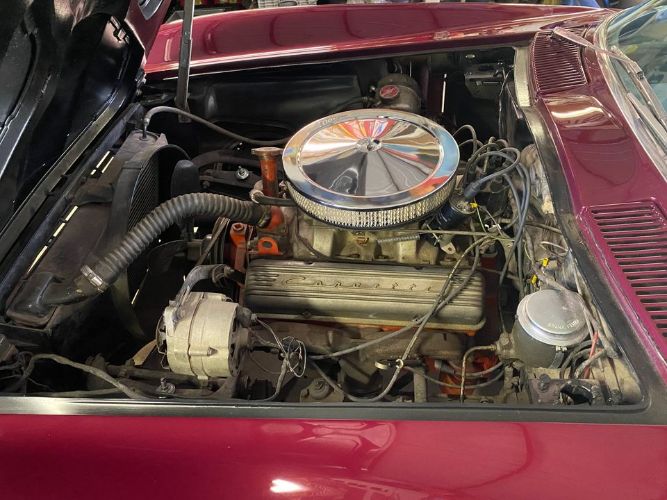 Unknown-Corvette-1965-Burgundy-Black-10