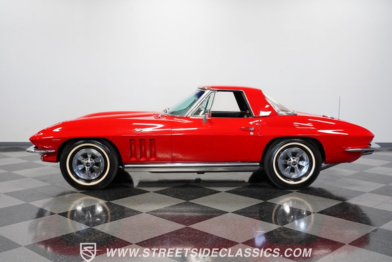Unknown-Corvette-1965-Rally-Red-Black-10