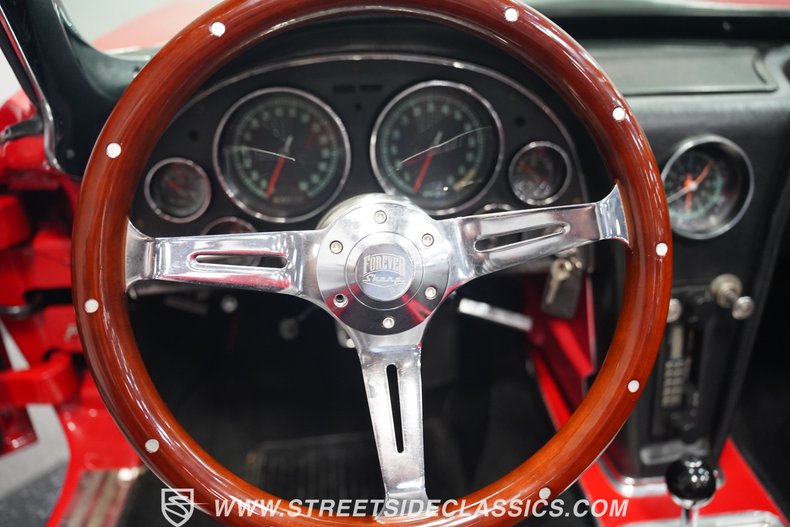 Unknown-Corvette-1965-Rally-Red-Black-17