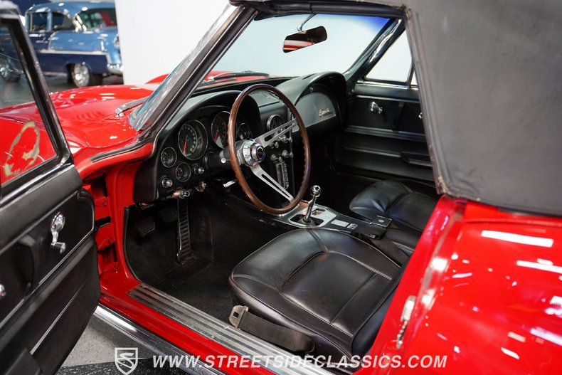 Unknown-Corvette-1965-Rally-Red-Black-2